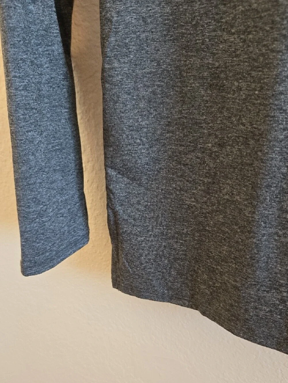 Jordan Long Sleeve Dri-Fit Performance Shirt in Dark Gray - Medium